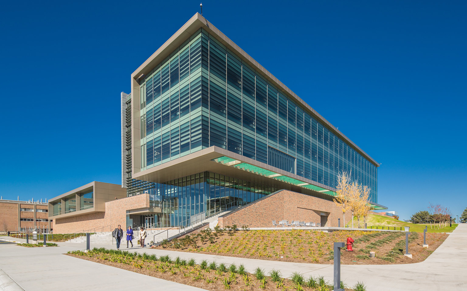 Oakland University Engineering Center | SmithGroup